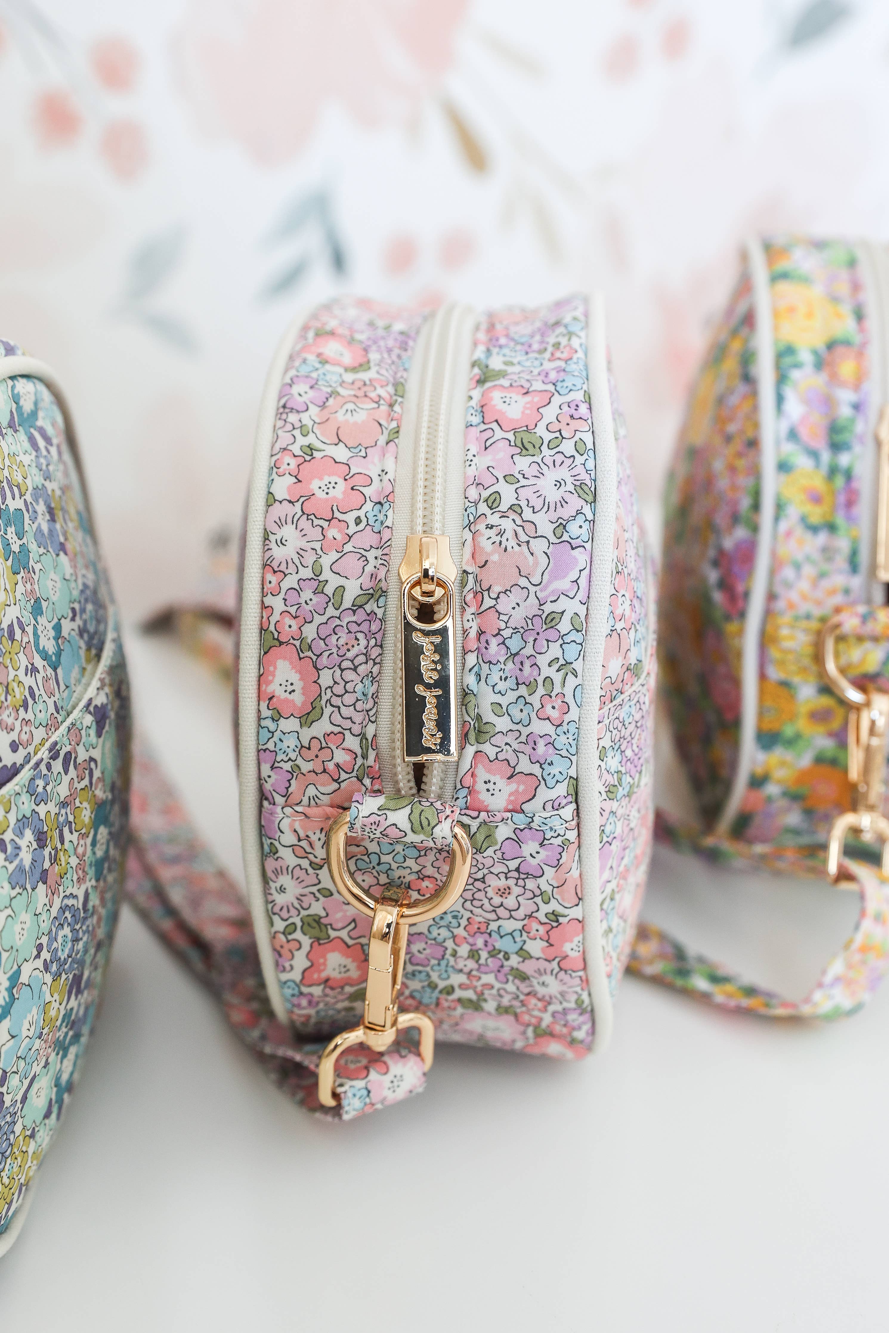 Lillia Crossbody messenger Bag 