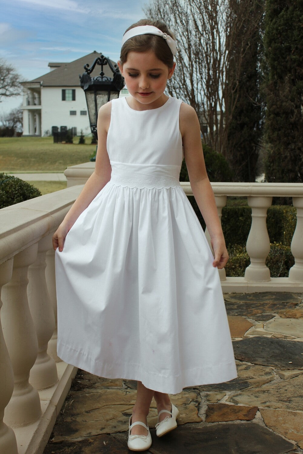 Susanne Lively Cotton dress with lace at waist and back - White