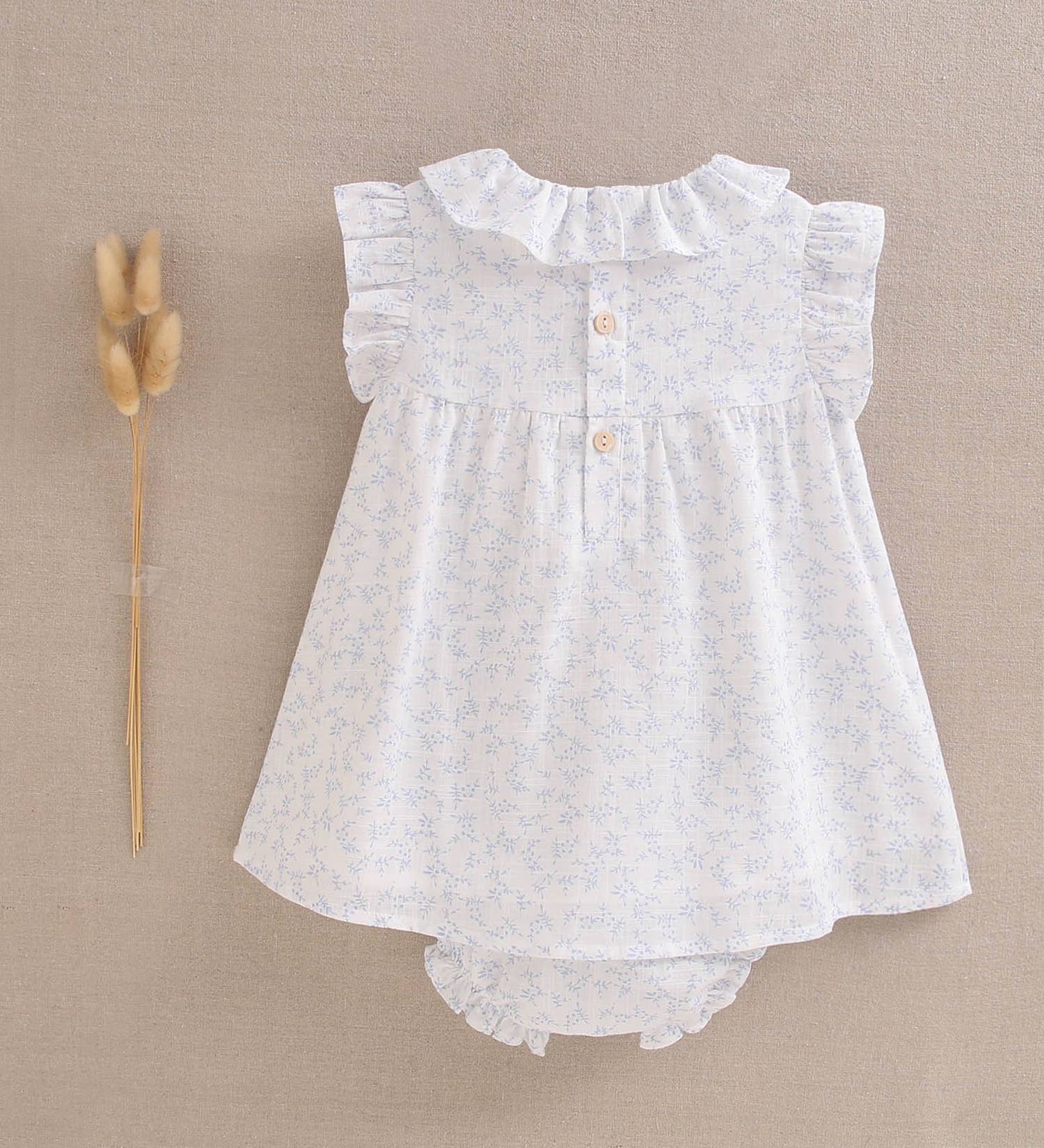 White baby girl dress with print and matching panties: 6 Months