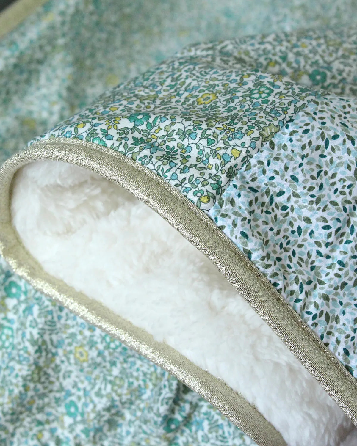 Baby blanket Liberty® fabric and fleece: Andréa