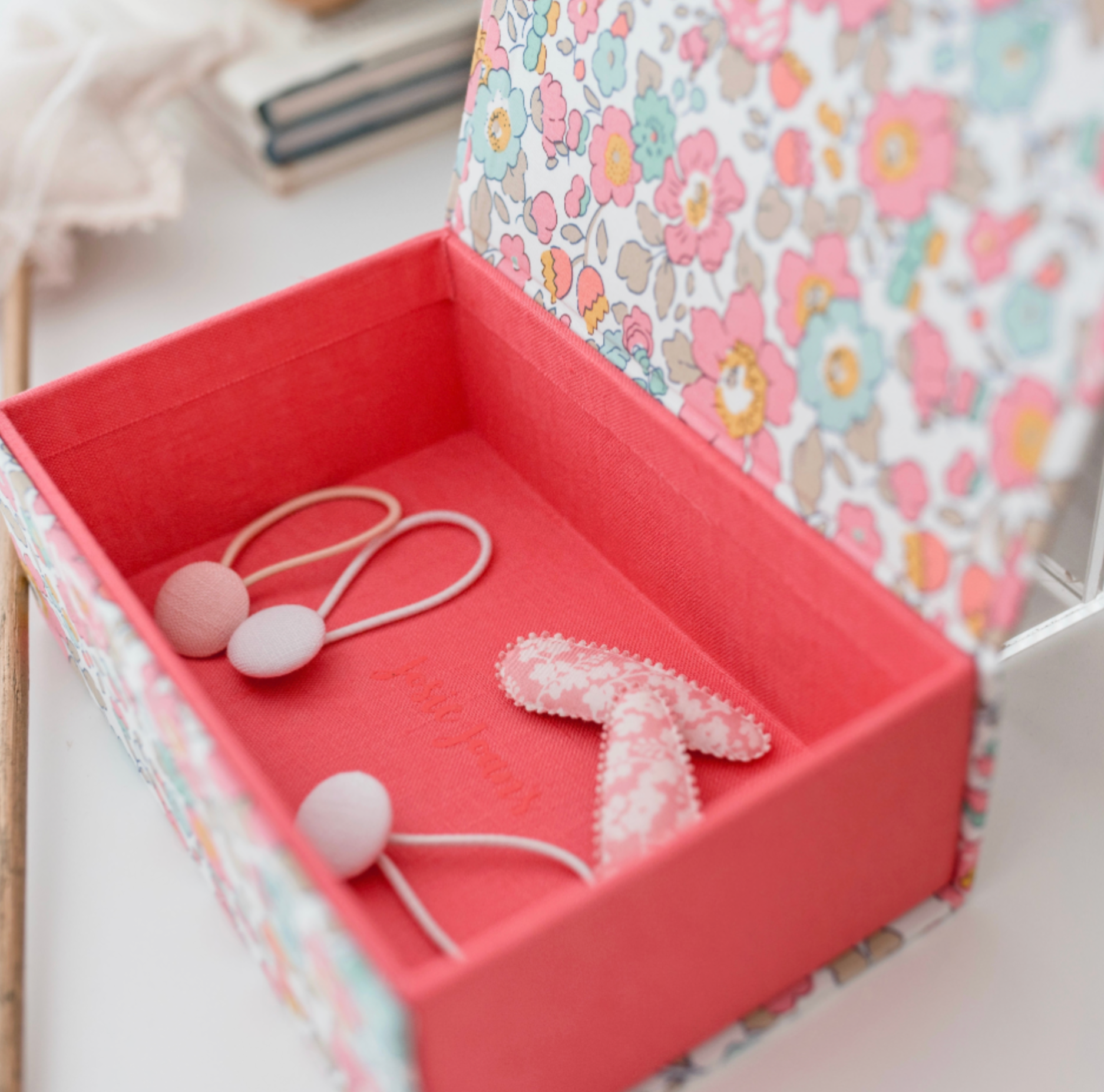 Poppy Hair Pretties Box