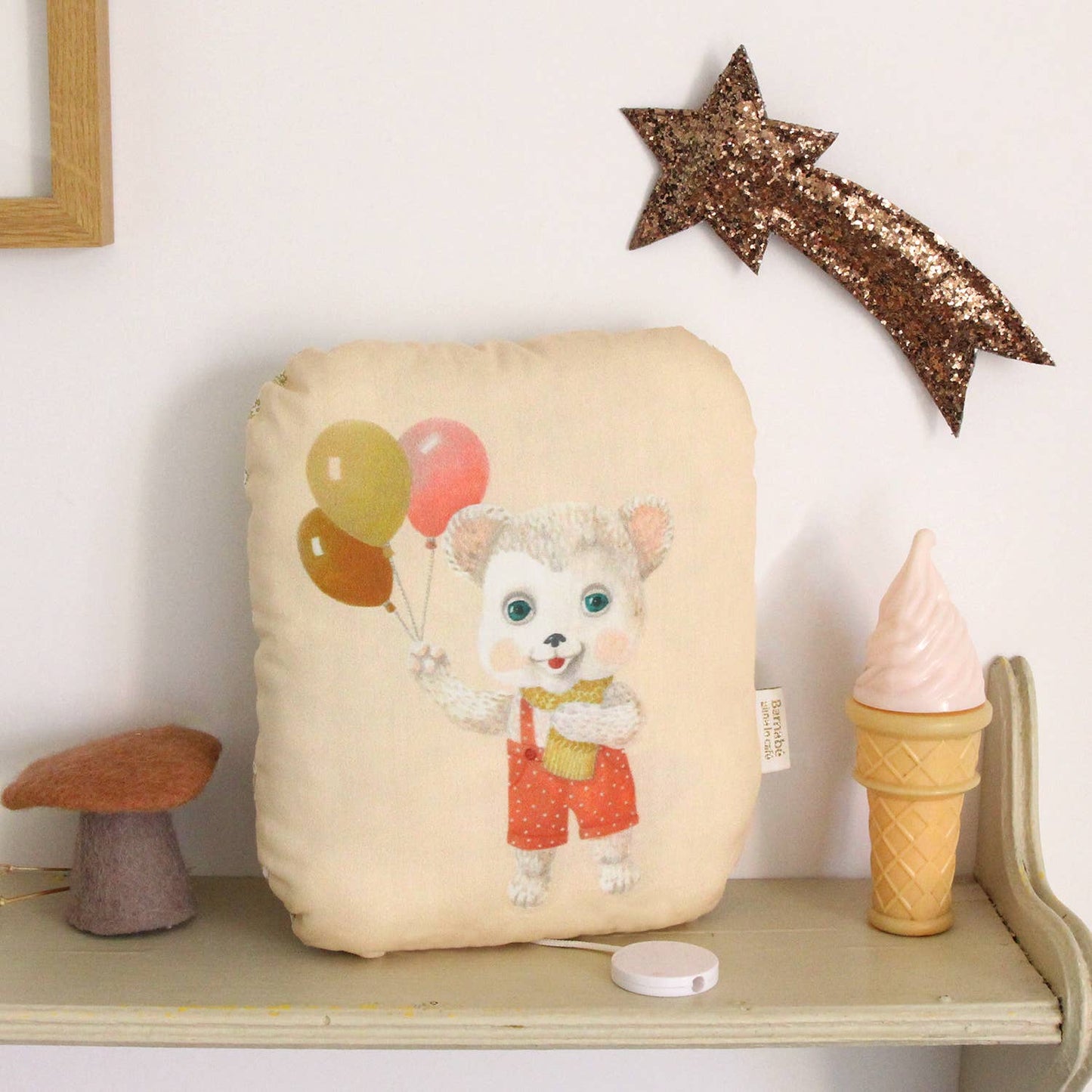 Vintage illustration cushion music box: SHEEP