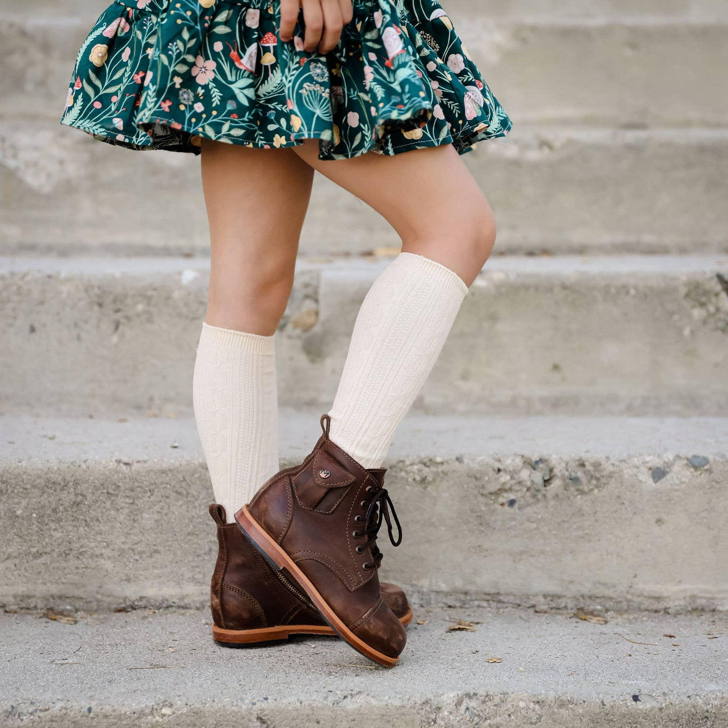 Vanilla Cable Knit Knee High Socks