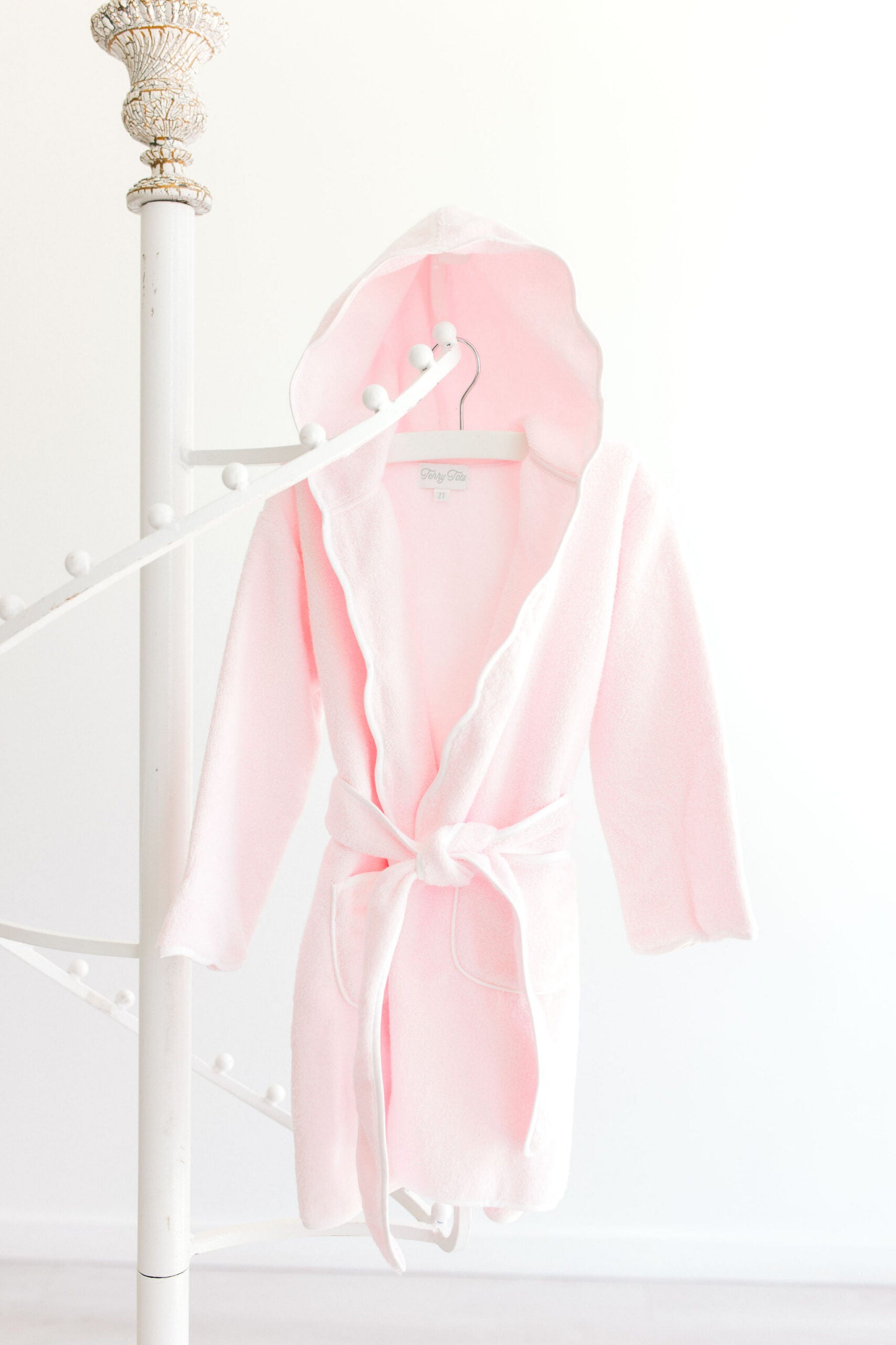 Terry Tots pink terry bathrobe with white scalloped trim, alternate view