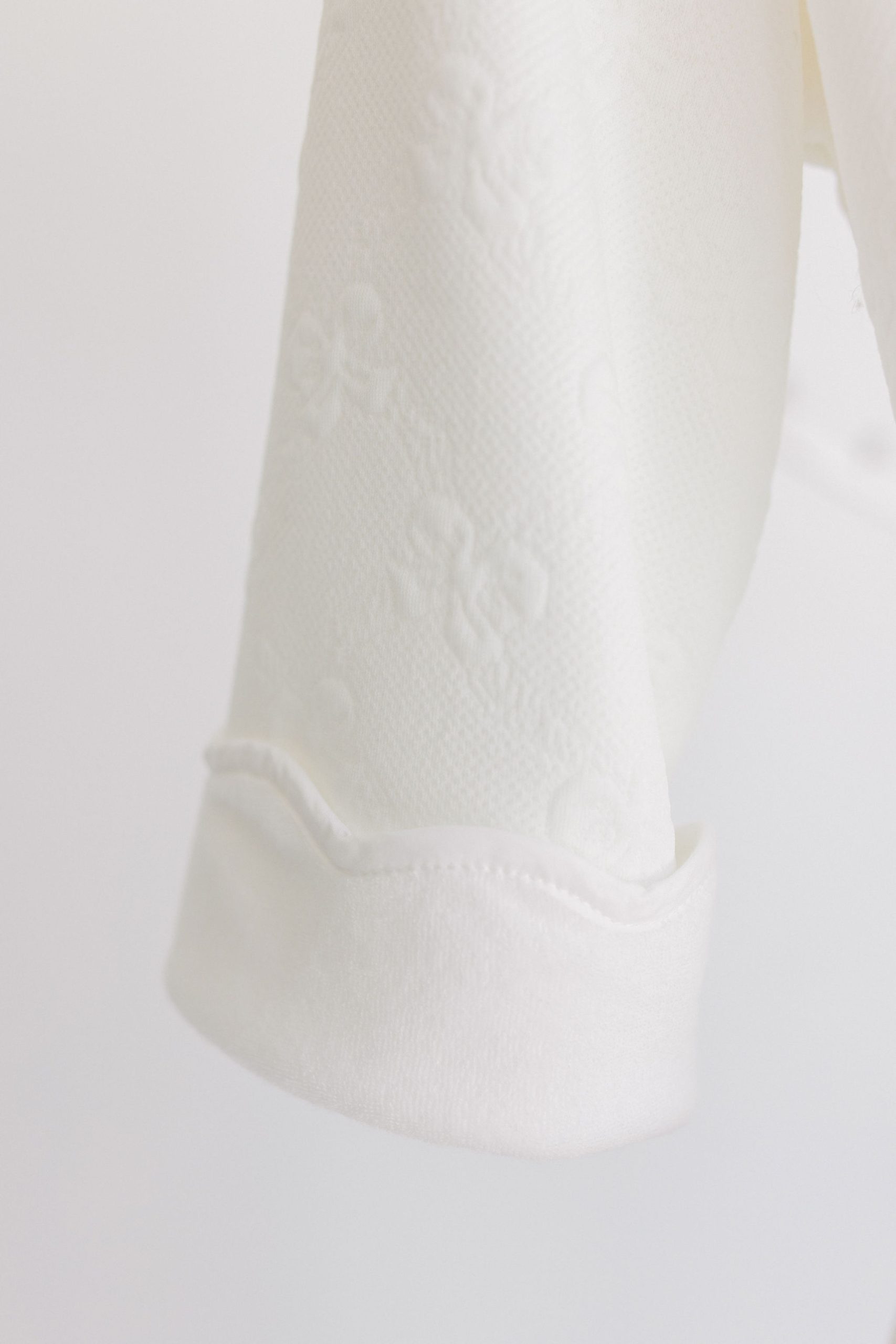 Bathrobe - White Jacquard Bows