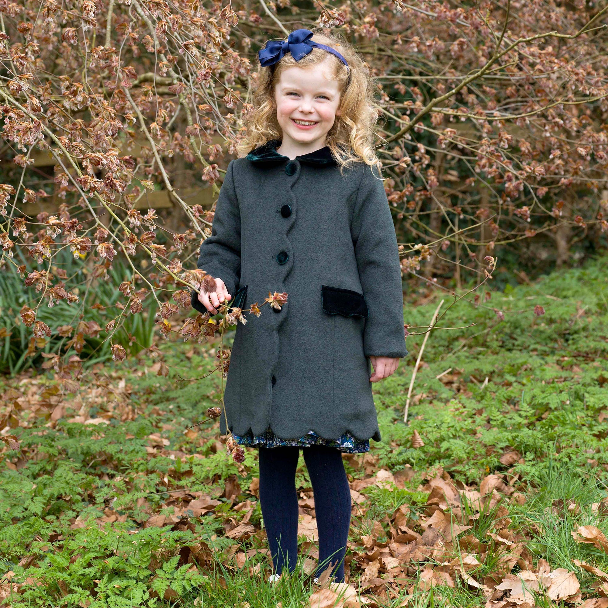 Rachel Riley Green Scalloped Dress Coat, scalloped collar detail