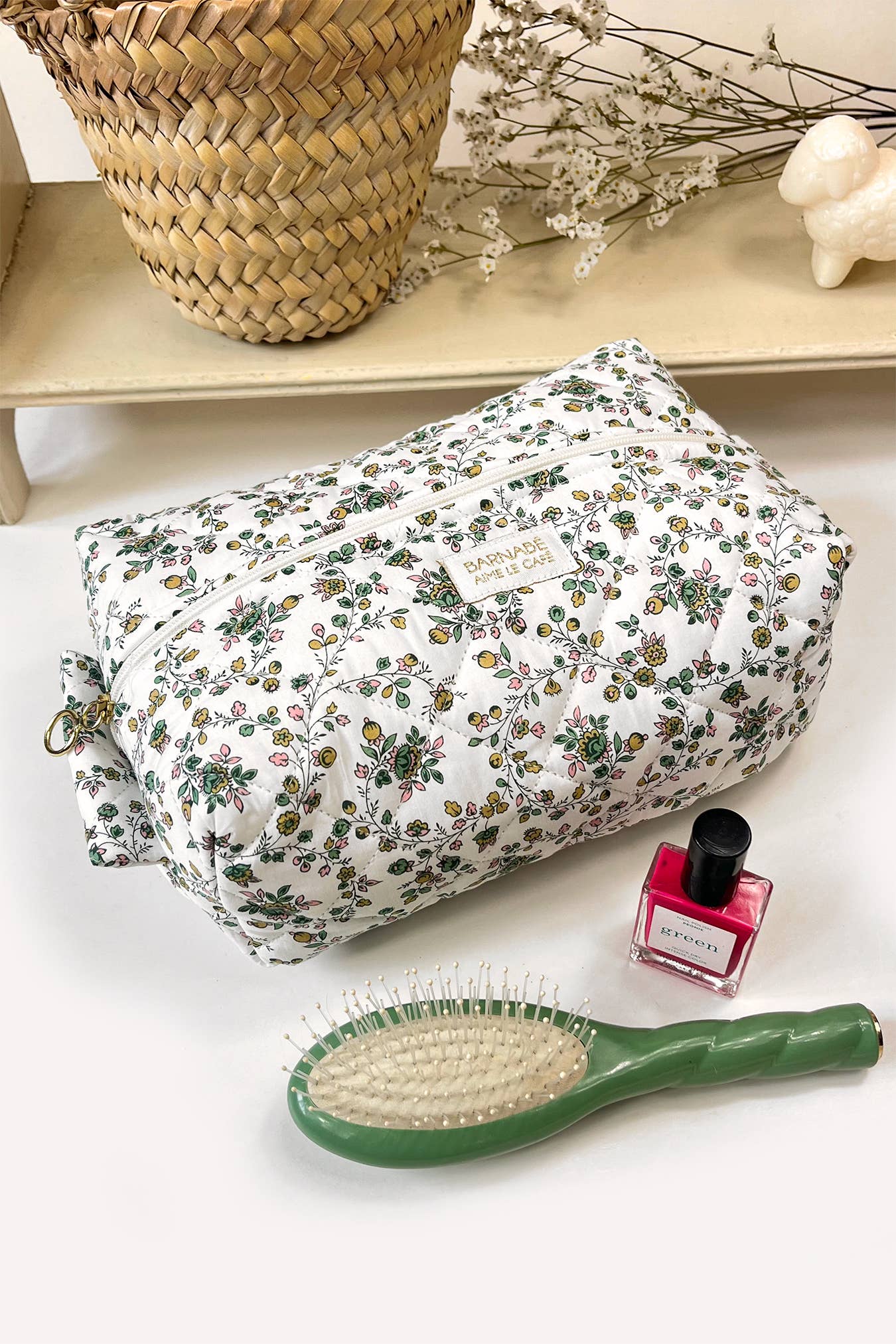 Padded rectangular toiletry bag: Lison