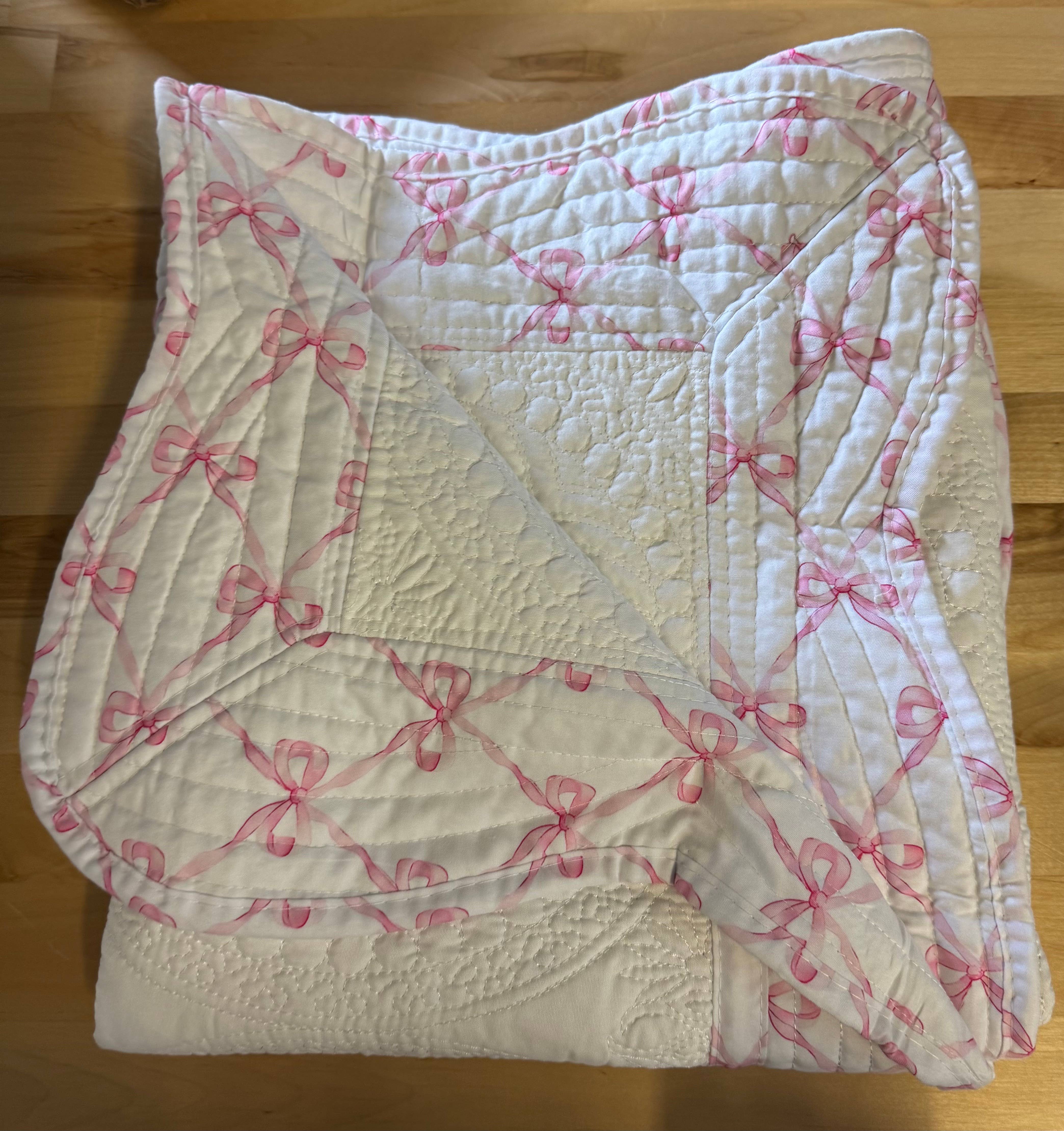 Heirloom Quilt - Baby Quilt Blanket Monogram: Baby Blue